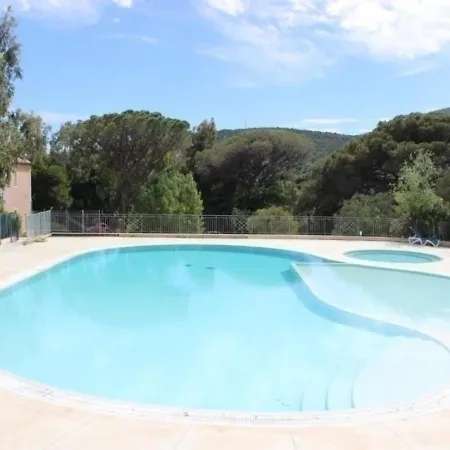 Apartment Domaine De Figuiere Sainte-Maxime