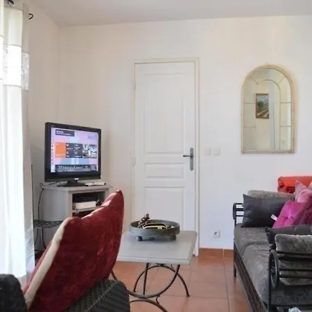 Appartement Sainte-Maxime, 3 pièces, 6 personnes - FR-1-226-231 *